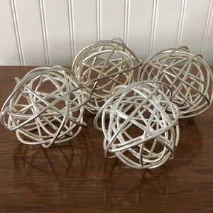 Set of 4 Silver Wire Balls